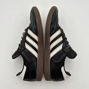 adidas | Shoes | Adidas Samba Classic Black Gum Sneakers  display picture 1